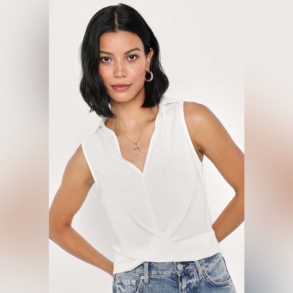 Lulu's Chic White Sleeveless Top